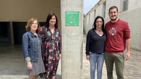 El entorno a los parques infantiles y de las zonas deportivas de l'Escala, espacios sin humo