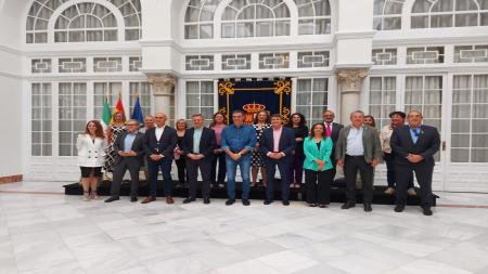 Foto de familia con Pedro Sánchez, presidente del Gobierno