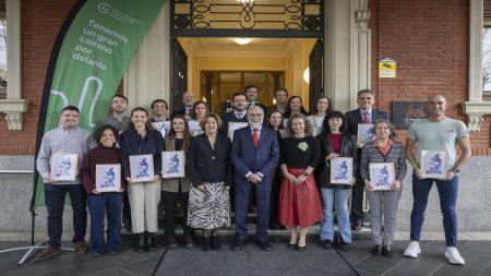 Entrega de ayudas a la investigación AECC 2025 en Navarra