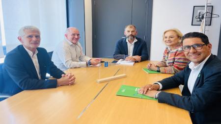 Reunión entre la Asociación y el nuevo gerente del Sergas