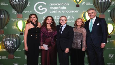 Desde la Izquierda, Marta Puyol, directora científica de la Fundación de la Asociación, Eva Ortega Paíno, secretaria general de Investigación del Ministerio de Ciencia, Innovación y Universidades, Ramón Reyes, Isabel Orbe y Jaime Salaverri.