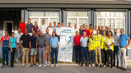 Foto de familia de los participantes en una nueva edición de este torneo solidario promovido por Servicios Ciudadanos de FCC,