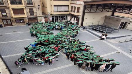 Lazo humano. Foto. Txomin Ruiz