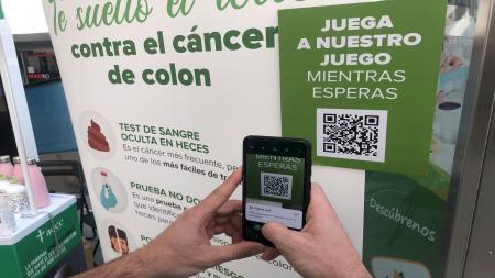 El juego interactivo 'quiz' para concienciar sobre la prevención del cáncer de colon causó sensación.