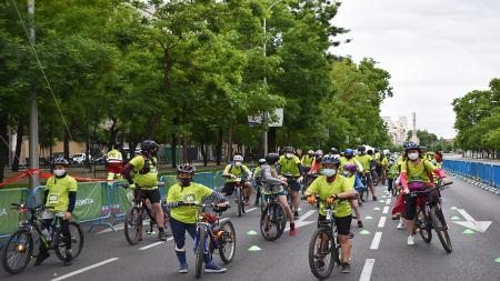Decenas de participantes protagonizaron la I Ruta Ciclista Contra el Cáncer.