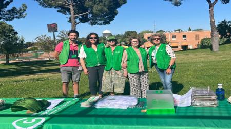 La Sede de Majadahonda, con su presidenta, Mayte López (2ª dcha.), a la cabeza, se empleó a fondo en este primer Pozo de Pádel.