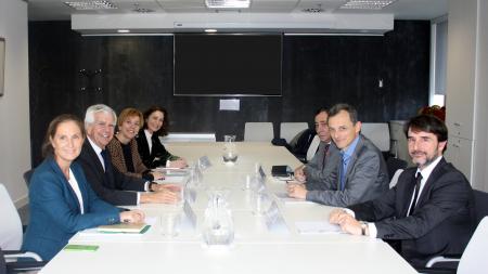 Reunión entre AECC, ASEICA y el ministro de Ciencia