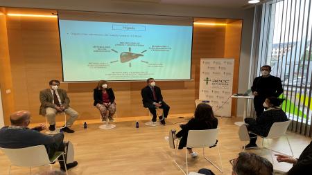 Matías Ávila, Marilú Mtnz-Chantar, José Juan GªMarín y Jesús Bañales en el Espacio Activo contra el Cáncer