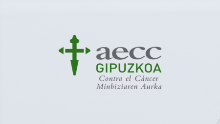 "Debemos poner a disposición de pacientes y familiares que padecen o han padecido esta enfermedad nuestros servicios sociales y psicológicos"