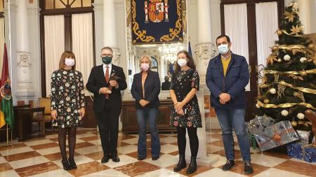 Francisco Aguilar, presidente de AECC Málaga recibe el premio