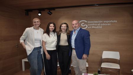 De izquierda a derecha: Carolina Martín Clemente, Almudena Castro, Teresa López-Fernández y Juan Antonio Corbalán.