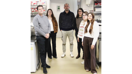 Anabel Díaz-Guerra junto a sus equipo del CNIC liderado por el Dr. Borja Ibáñez