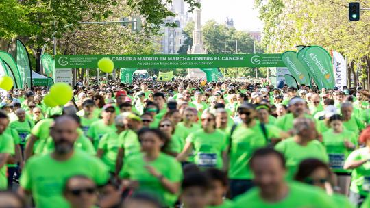 Panorámica de la participación récord de este año en la Carrera Madrid en Marcha contra el Cáncer.