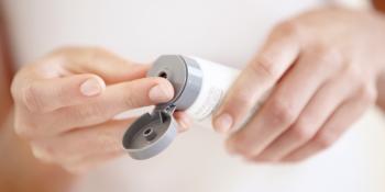 Stanpa Fundazioren tailerrak, larruazala zaintzeko eta nork bere burua makillatzeko