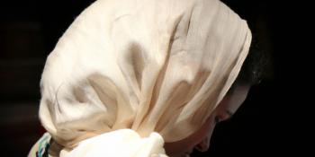 Actividades desde casa: 'Colocación de pañuelos', por la voluntaria Almudena