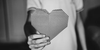 Voluntariat amb el cor. El voluntariat com a font de satisfacció emocional [Girona et cuida: II SETMANA DEL BENESTAR I LA SALUT]