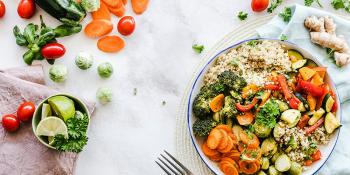 Mitos y creencias sobre alimentación y cáncer. Online