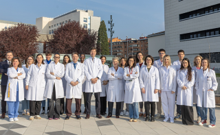 Especialistas enfermeras investigadores profesionales CCUN ensayo clinico tumores cerebrales